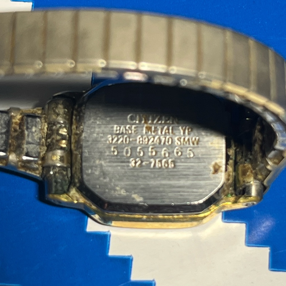 Vintage Citizen Quartz Two-Tone Watch - Read description